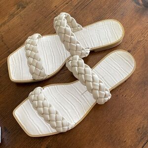 Dolce Vita Ivory Stella Sandals